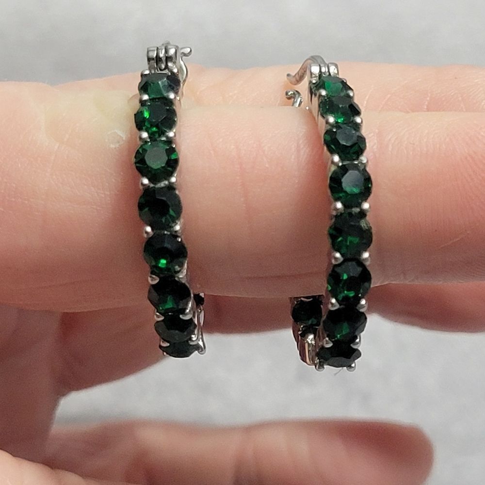 Emerald Color Crystal Hoop Earrings‎ - Picture 7 of 16